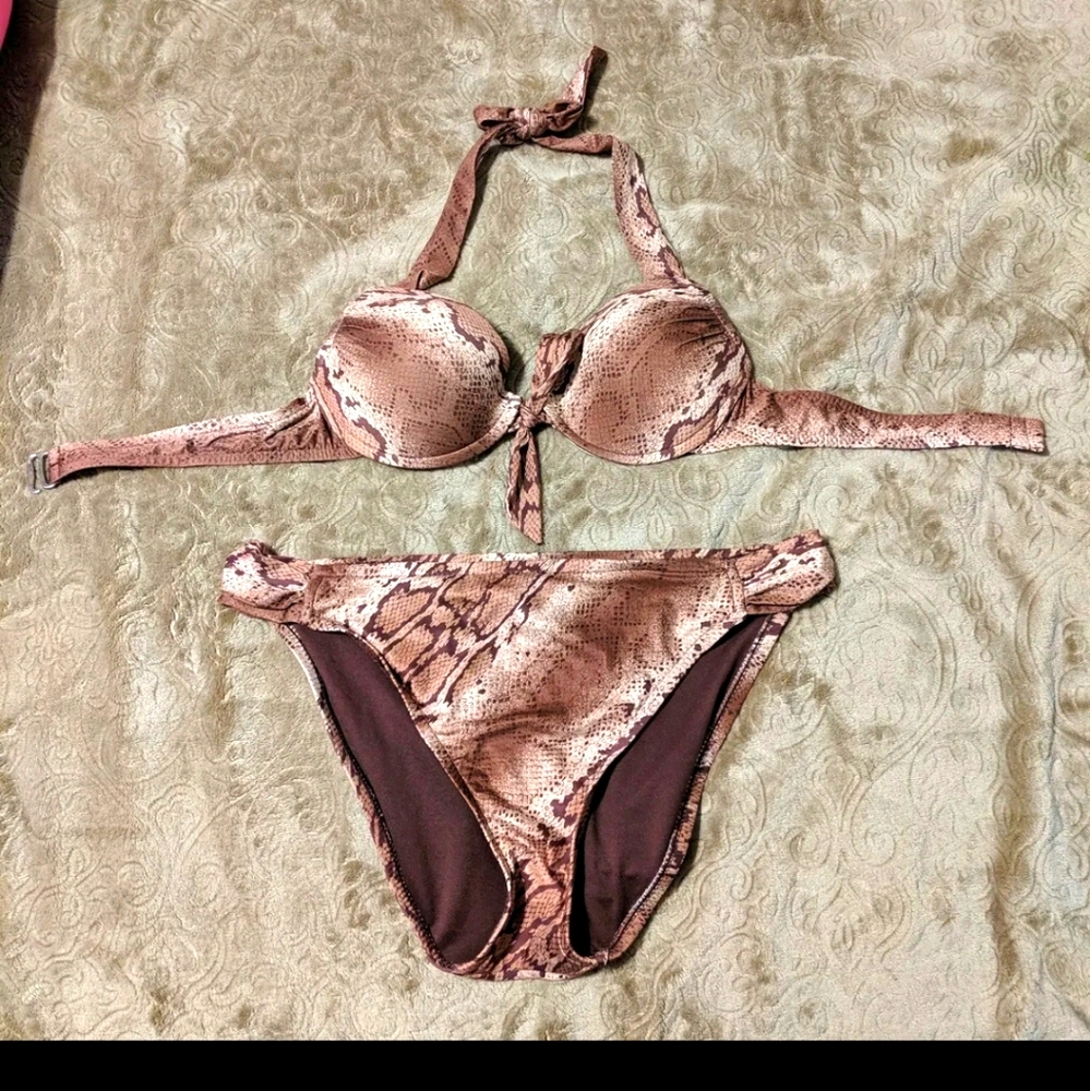 Snake bikini